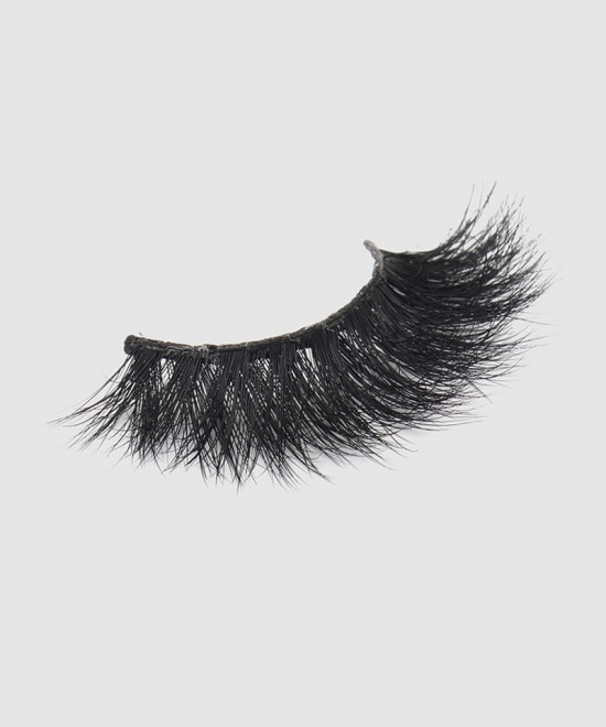 Natural Looking 5D Mink False Eyelashes Easy Application and Unparalleled Comfort L56